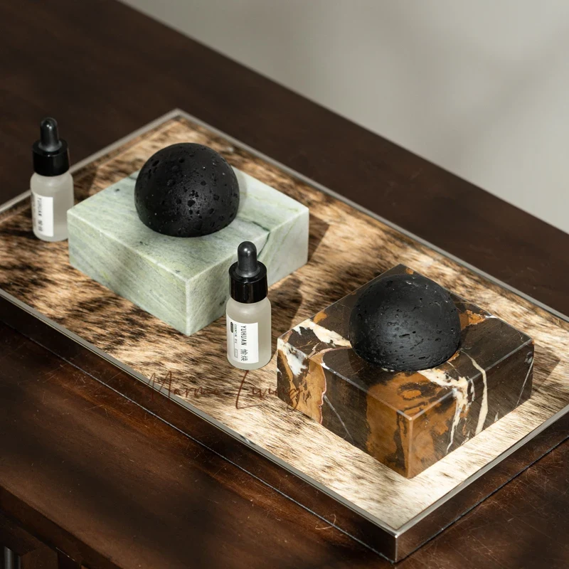 Luxury Skincare Oil - Diffuser Batu Lava Hitam dengan Alas